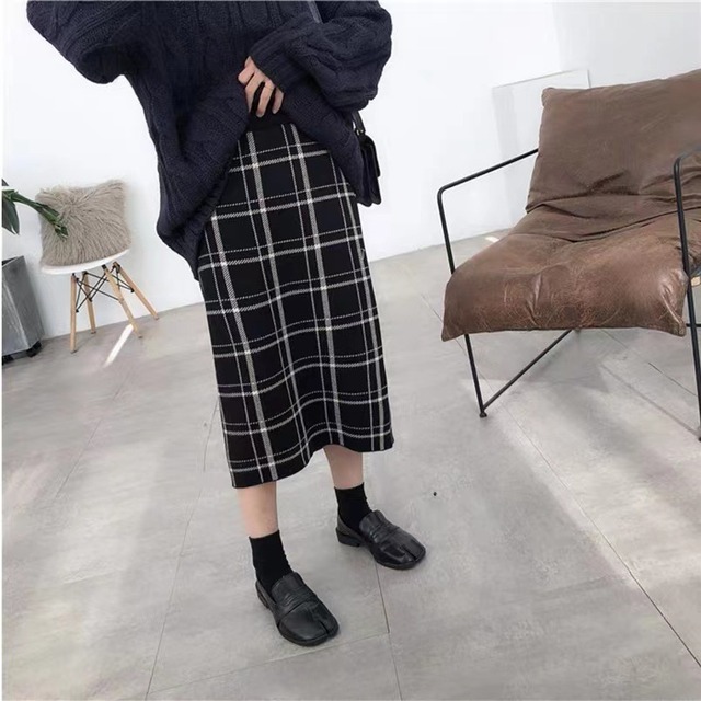 【送料無料】2色 スカート ペンシルスカート チェック チェックスカート ミディアム丈 シンプル カジュアル 綺麗め 大人 上品 おしゃれ お洒落 大人可愛い 大人女子 ラフ 可愛い かわいい 10代 20代 30代 女性用 女子会 普段使い 楽ちん こなれ感 買い物 旅行 韓国 韓国系 ファッション コーデ スタイル インスタ映え モテ サイズ 学生 通学 デート 公園 公園デビュー カフェ 存在感 主役級 マニッシュ  レトロ 着回し オルチャン 美脚 脚長 お出かけ ぬけ感 秋 冬  db4274