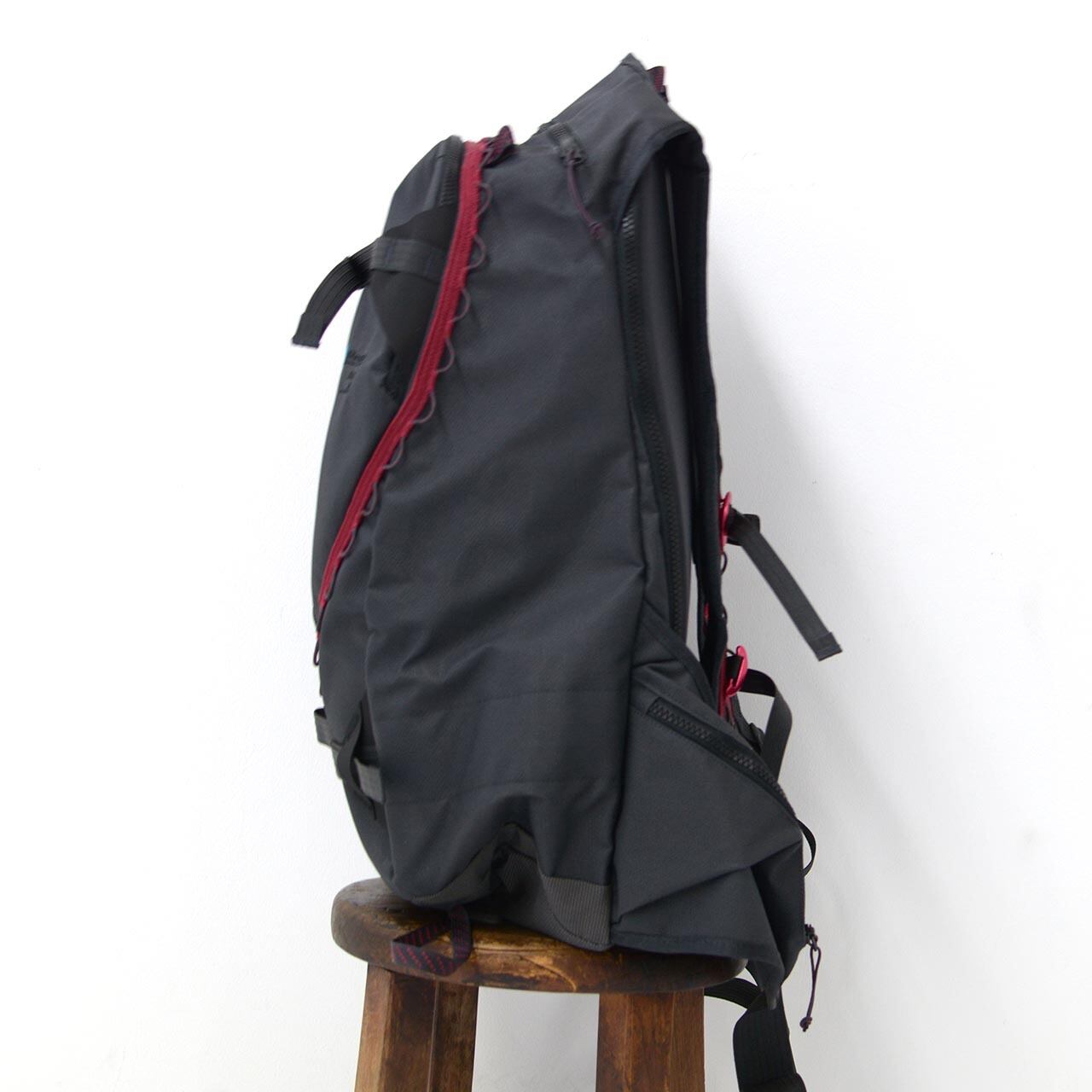 Klattermusen [クレッタルムーセン] Jokull Backpack 24L [40414u02] ヨークル  24L・バックパック・リュックサック・デイバッグ・MEN'S / LADY'S [2022AW] | refalt online store