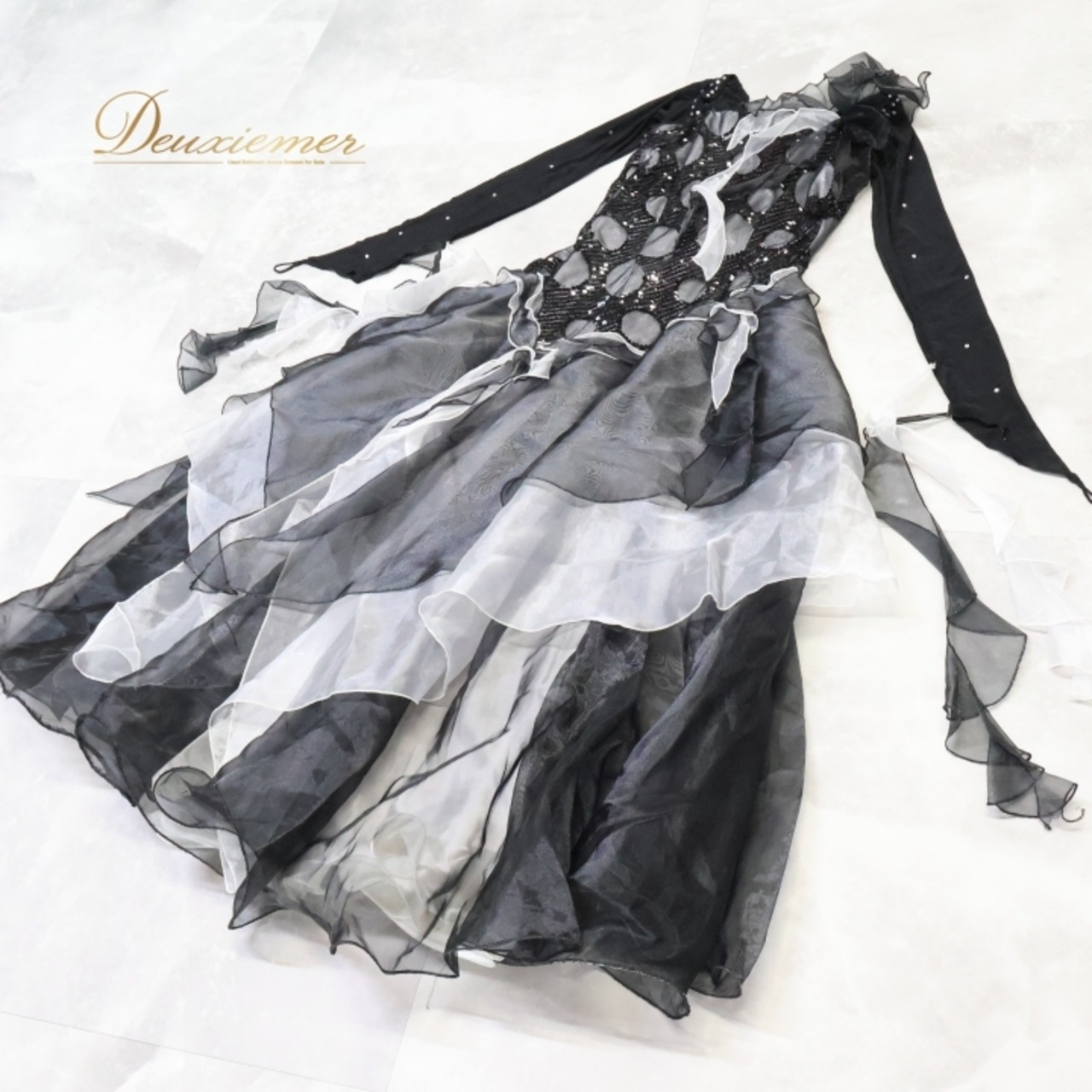 社交ダンス 衣装 スタンダード ドレス スタンダードドレス ワンピース パーティドレス クリエイトサン Create-Sun 水玉 フリル レース ブラック系 ホワイト系 シルバー系 軽量 動きやすい フェミニン かわいい ドレスアップ イベント用 女性用 衣装セット おしゃれ コスチューム パーティ