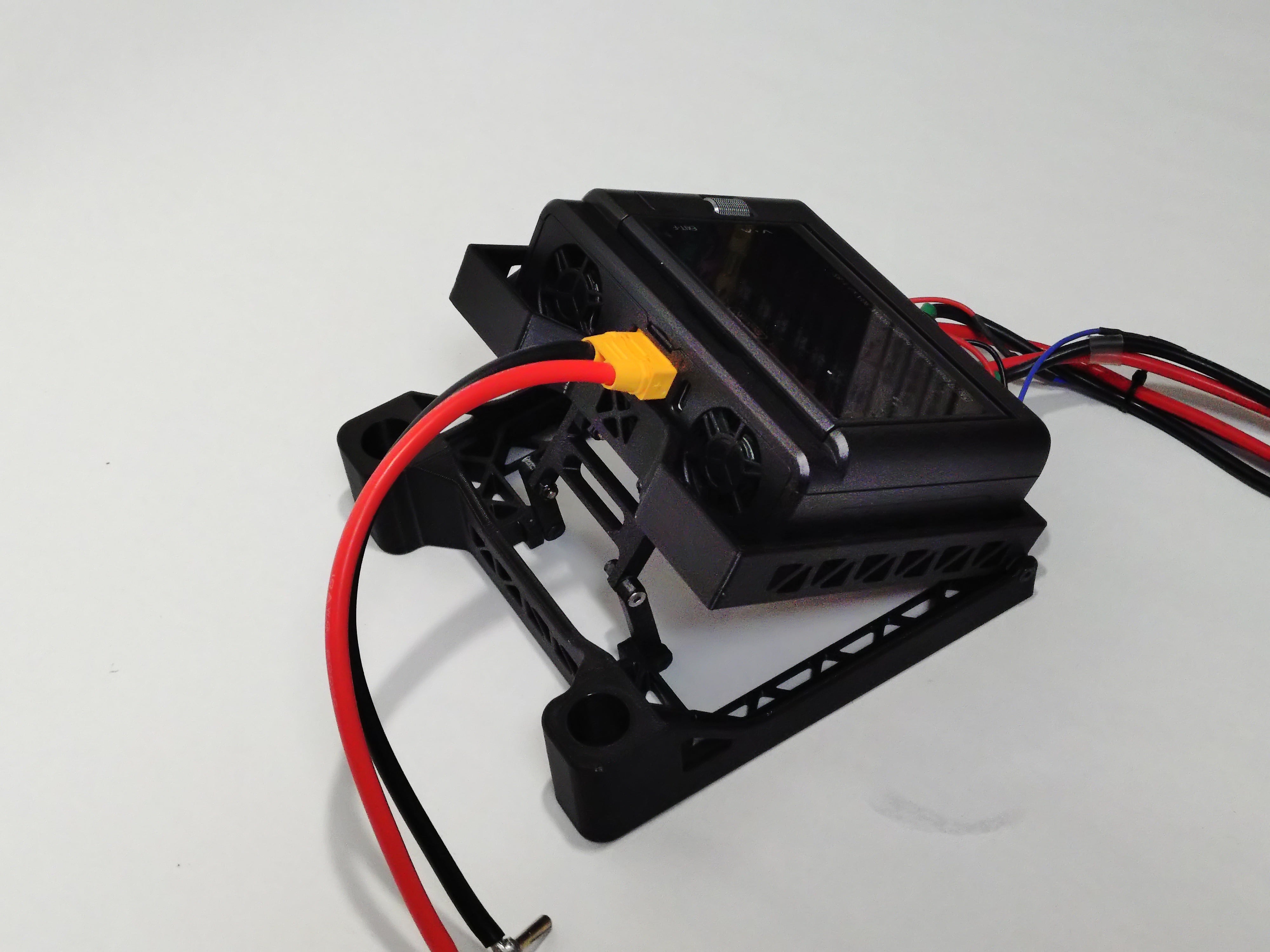 ご注文分 ラジコン充電器スタンド マルチラジコンスタンド用充電器スタンド(M8D用) | TadaRCdesign