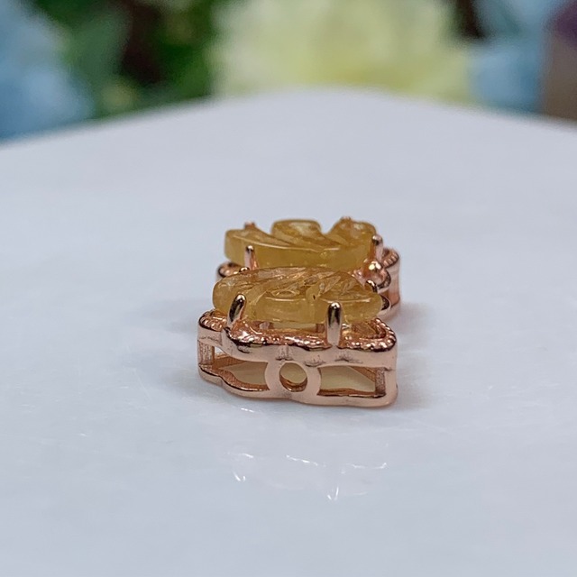 8.トルマリン蝶々・貫通穴☆パーツ