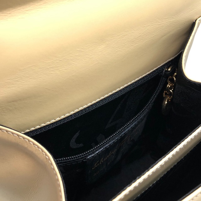Salvatore Ferragamo サルヴァトーレ フェラガモ ショルダーバッグ ベージュ ガンチーニ レザー 2way ミニバッグ vintage ヴィンテージ オールド xcu7ry
