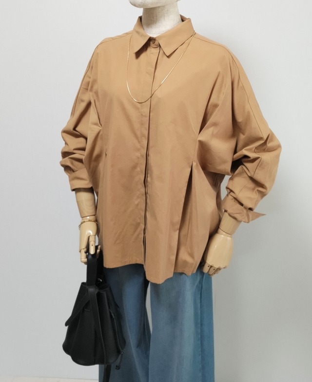 ドルマンスリーブブラウス