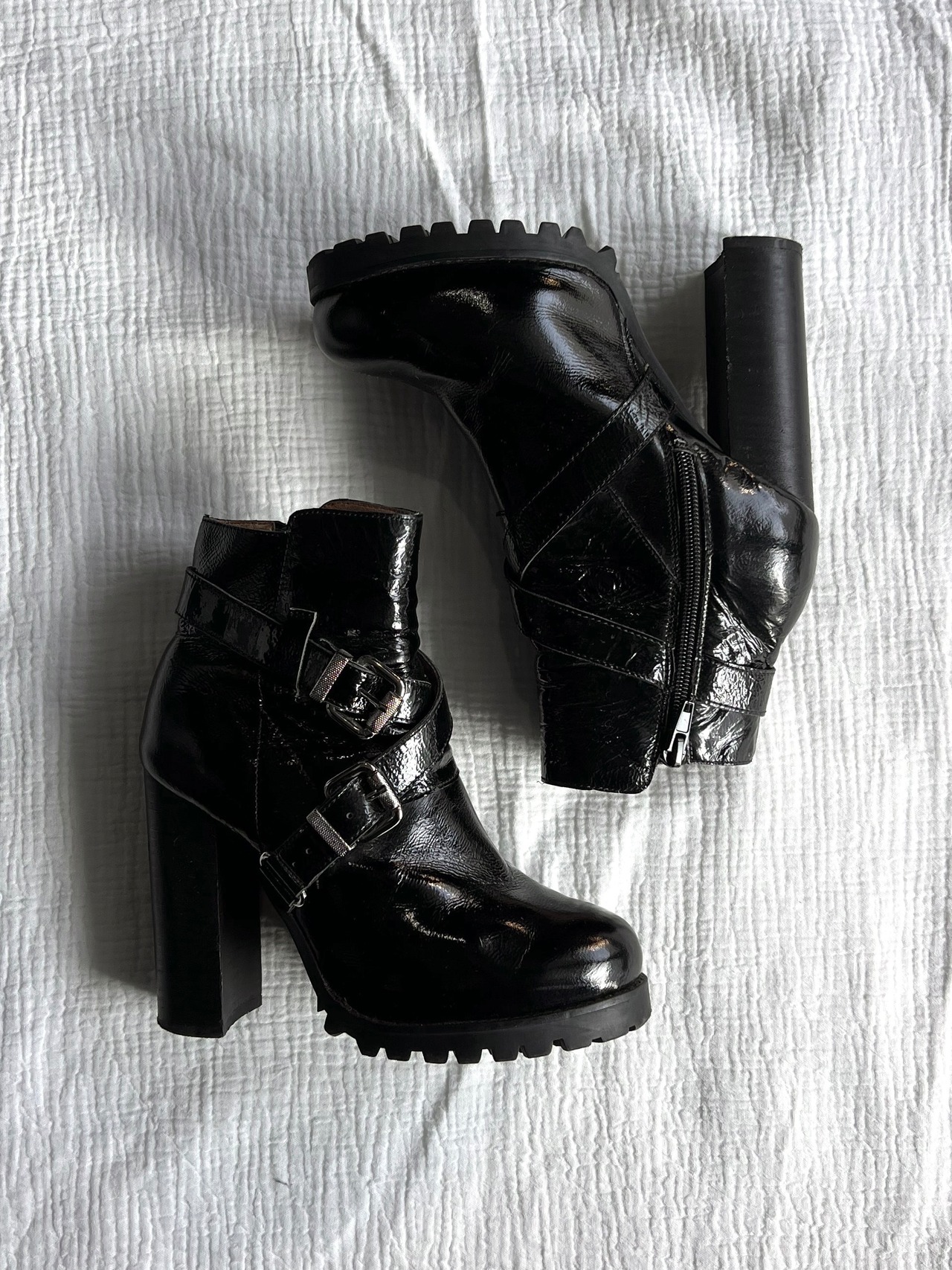 "CAMBELL" Patent Leather Boots