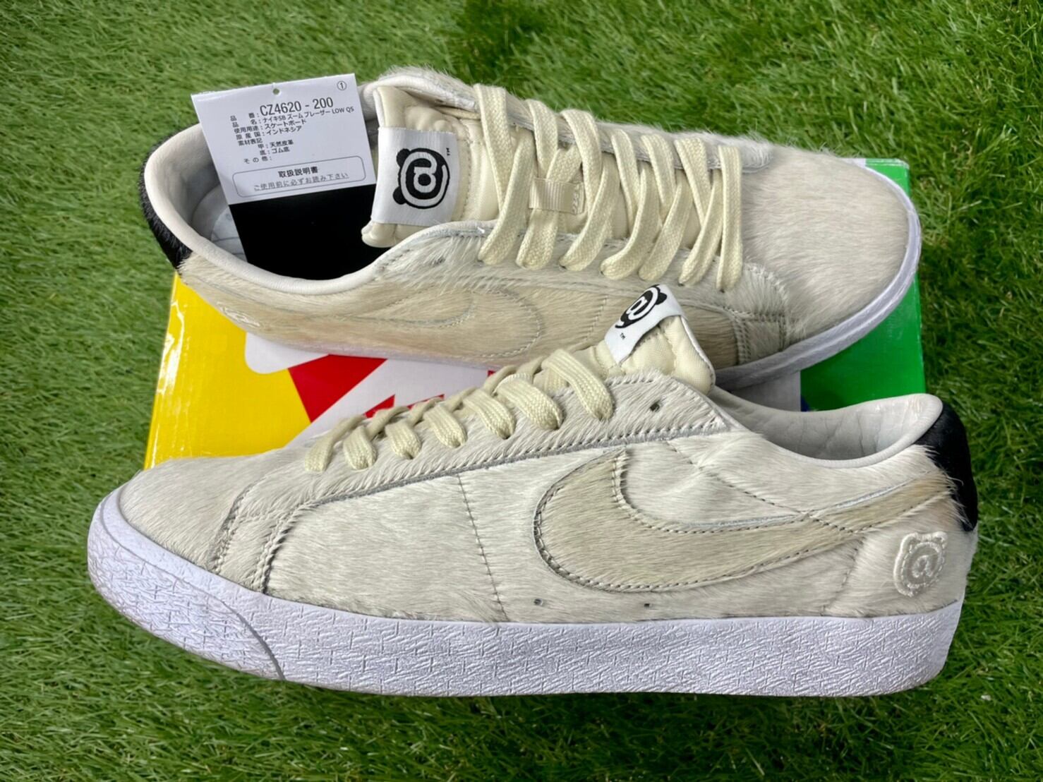 NIKE　SB ZOOM BLAZER LOW QSメディコムトイ