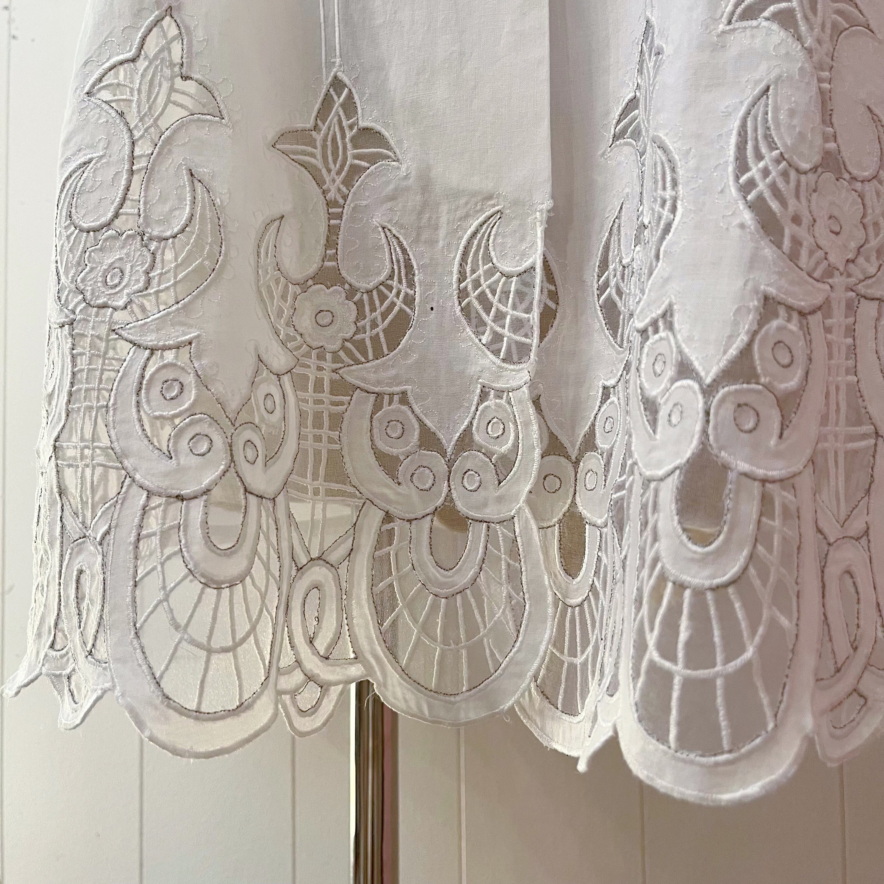 gold button hem lace blouse