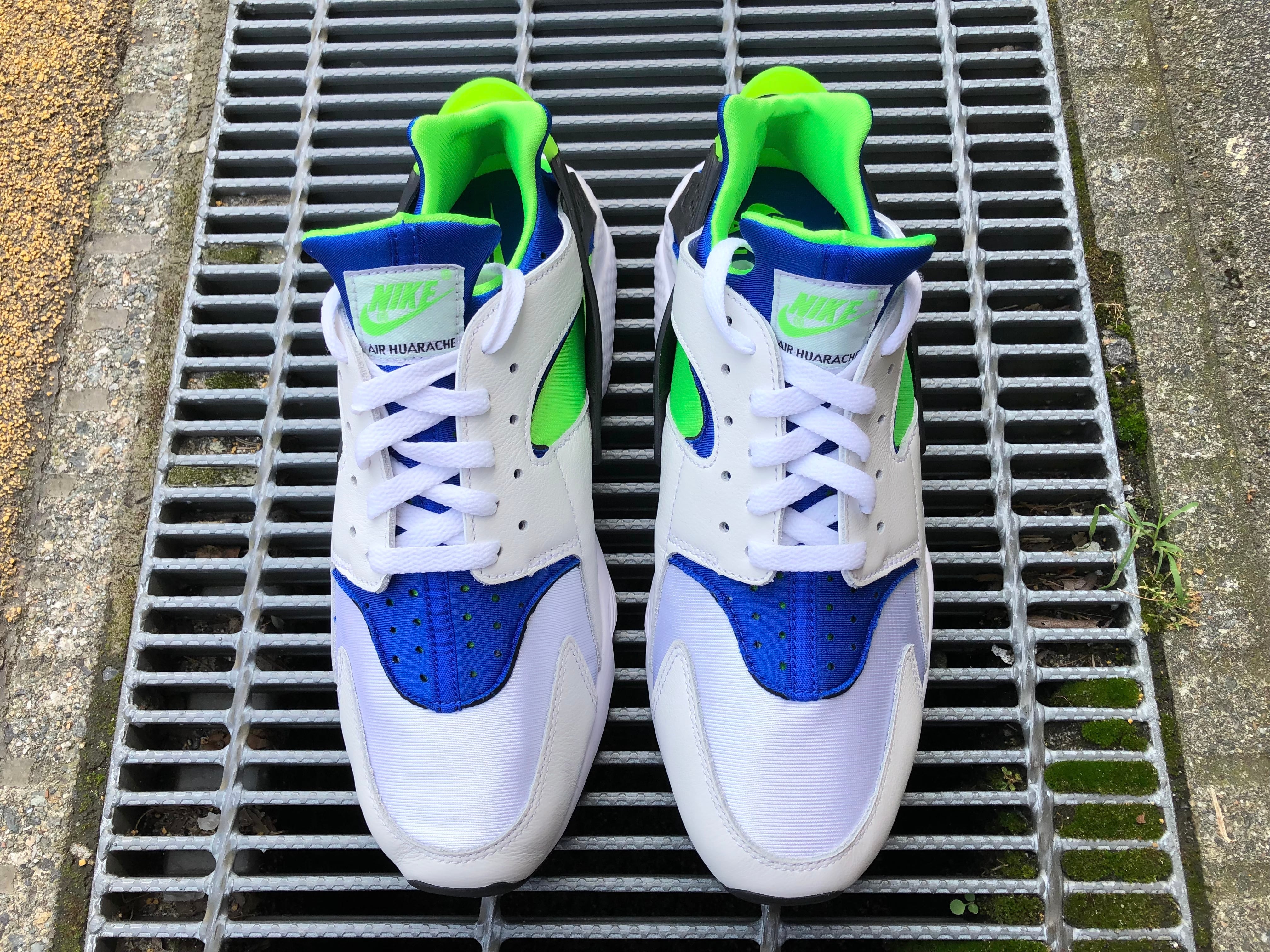 NIKE AIR HUARACHE WHITE/SCREAM GREEN ROYAL BLUE   "JACK OF ALL TRADES" 万屋  MARU powered by BASE