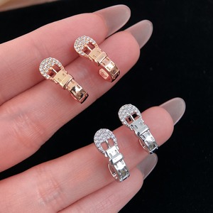 【イヤリング】T31 - Bling Belt Earrings
