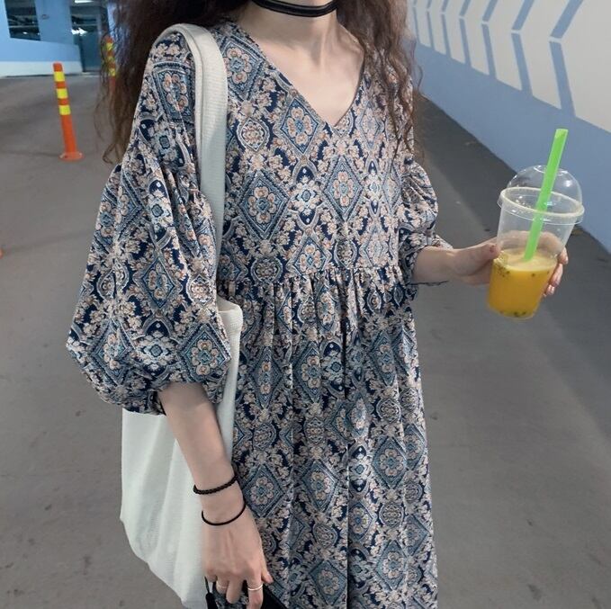 送料無料 1枚でサマになる Vネック ワンピース 袖コンシャス エスニック 花柄 ボリューム袖 柄ワンピース Lamitte Deco トレンド 韓国ファッション ショップ Base店