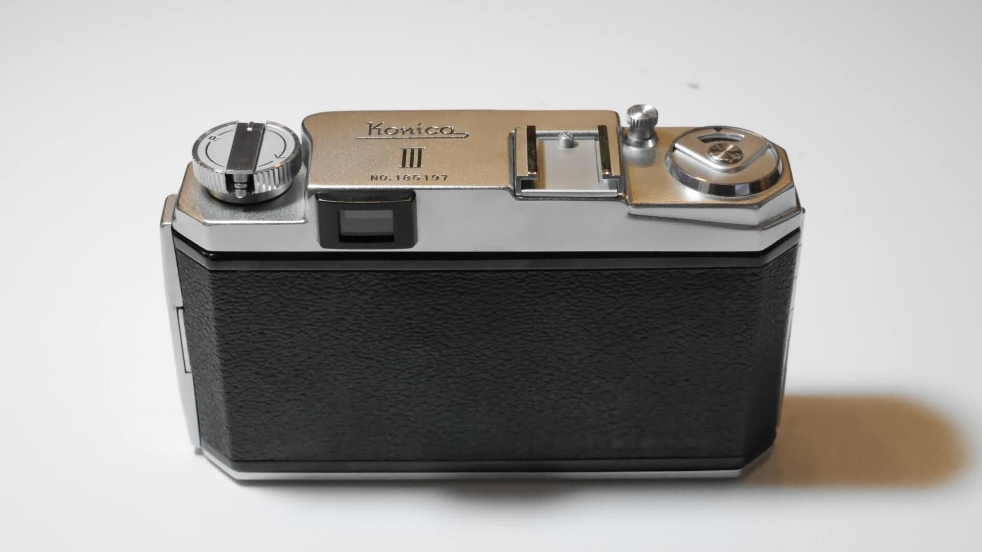 美品 整備済】KONICA III 寄りかかる 35mmレンジファインダー 48mm F2