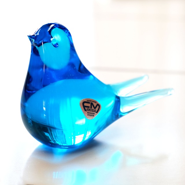 エフエム・コンストグラス  FM Konstglas  [ガラスの鳥(Swallow)のオブジェ]