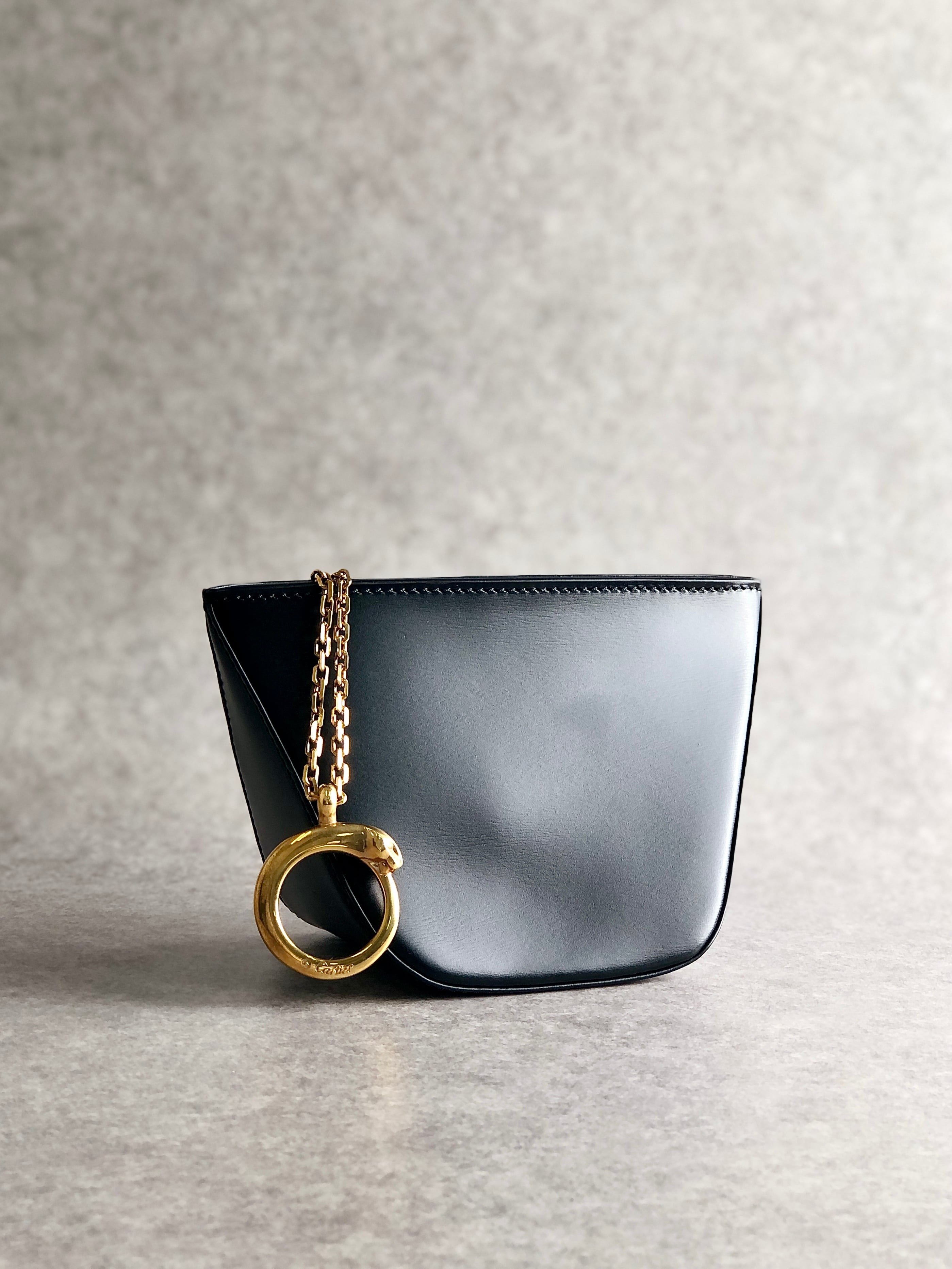 Cartier カルティエ ポーチ ブラック パンテール レザー vintage Cartier カルティエ ポーチ ブラック パンテール レザー vintage