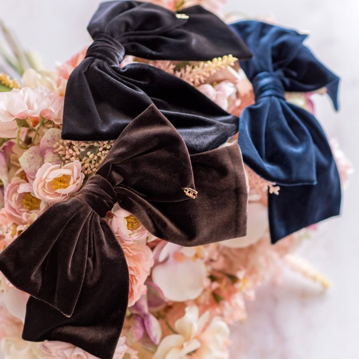 ベロアリボンポニーテールフック