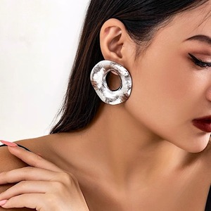 Wave & Circle Big Pierce