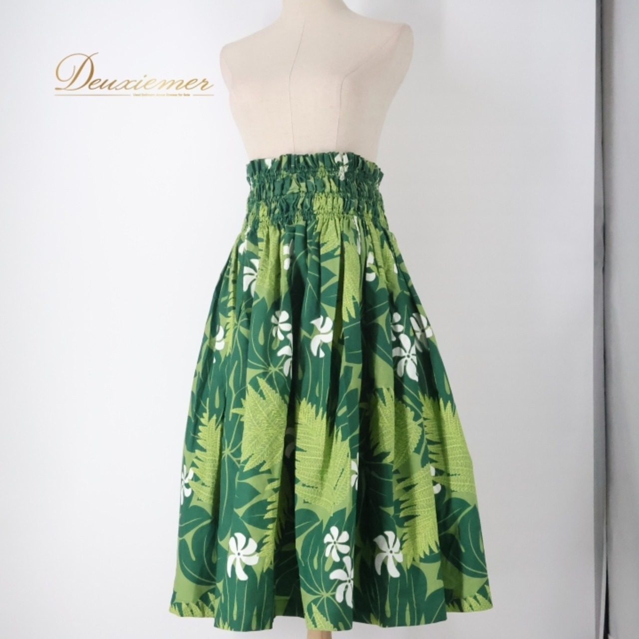 フラダンス 衣装 パウスカート グリーン系 モンステラ柄 ティアレ柄 ハワイアンプリント アロハ レッスン 練習 フラ ダンス ホワイト系 緑 黄緑 白 華やか 鮮やか かわいい おしゃれ シングル スカート 大人っぽい フラダンス衣装 ハワイ アロハスカート 華やか グリーン 大人かわいい アロハ柄 フラレッスン