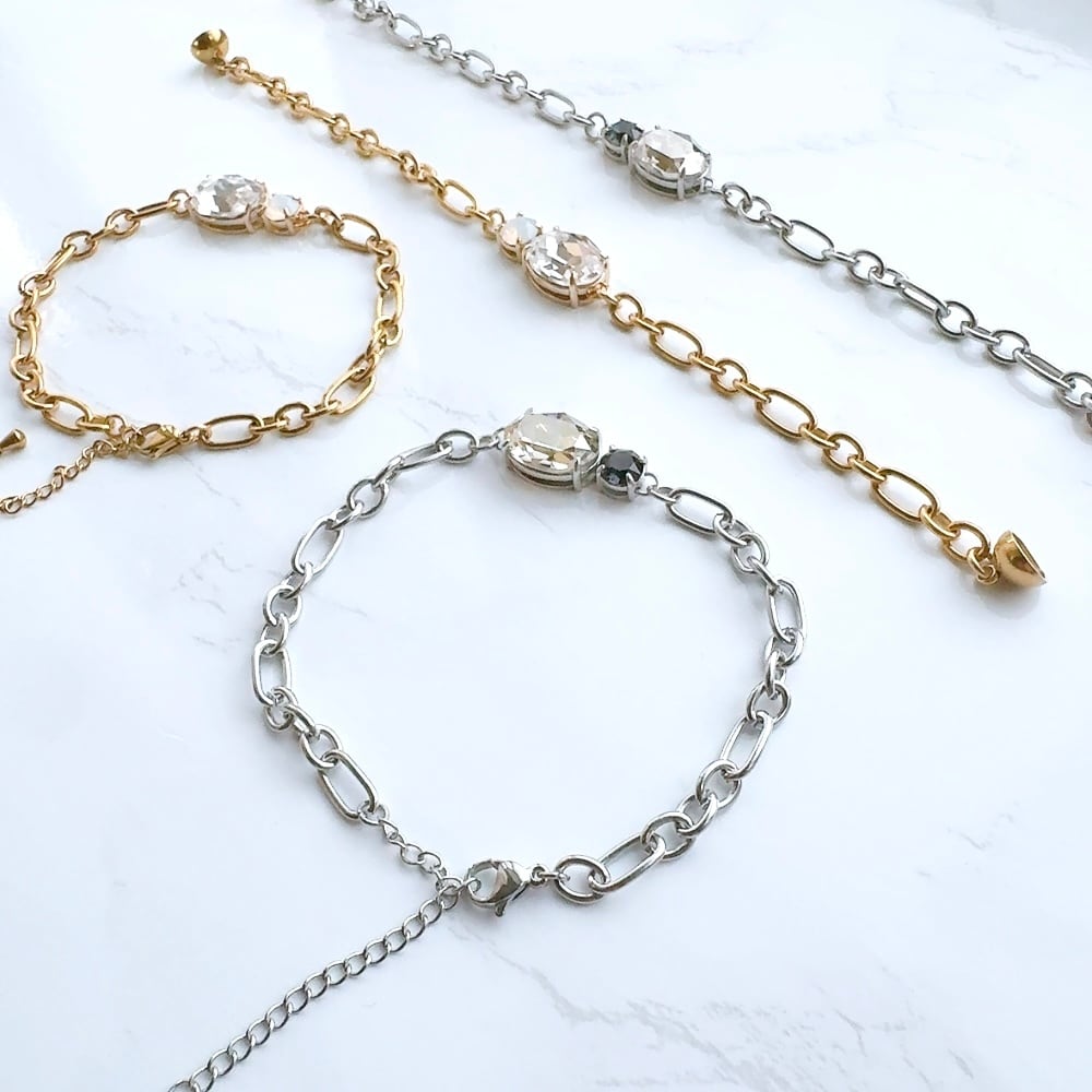 ガラスストーンがポイント サージカルステンレスチェーンブレスレット