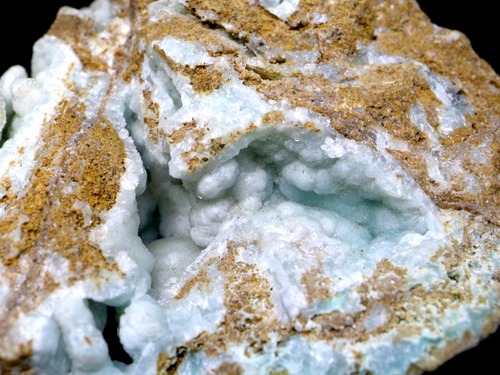 アメリカ産 スミソナイト ブルー　原石  147,8g SN007