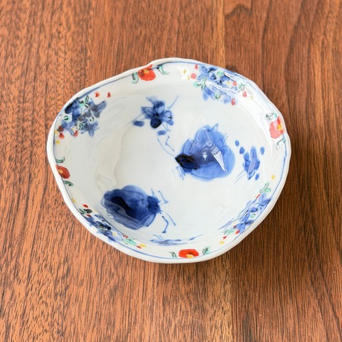 松尾貞一郎 ｜ 豆鉢 約9,4cm（染錦花蝶図）   貞土窯・有田