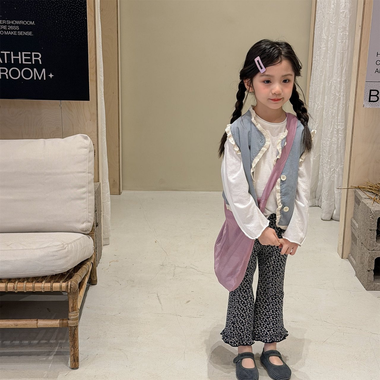 [bdiary] Ellie Ruffle Bootcut Jeans Pants / [비다이어리] 엘리러플부츠컷팬츠