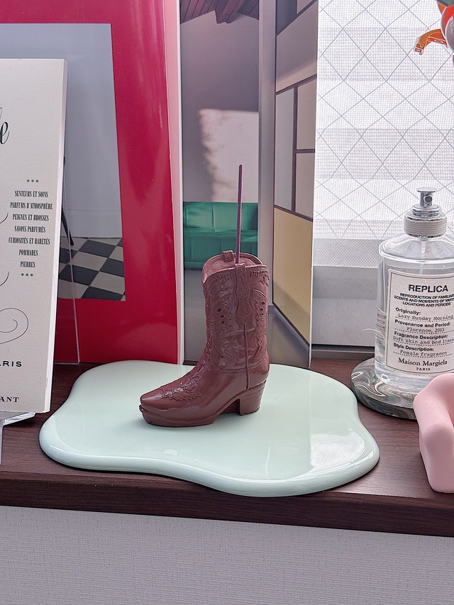 incense boots