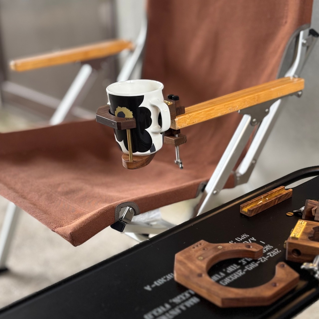 MSMF-DRH-ALLWA  オ－ルウォルナット ドリンクホルダ－