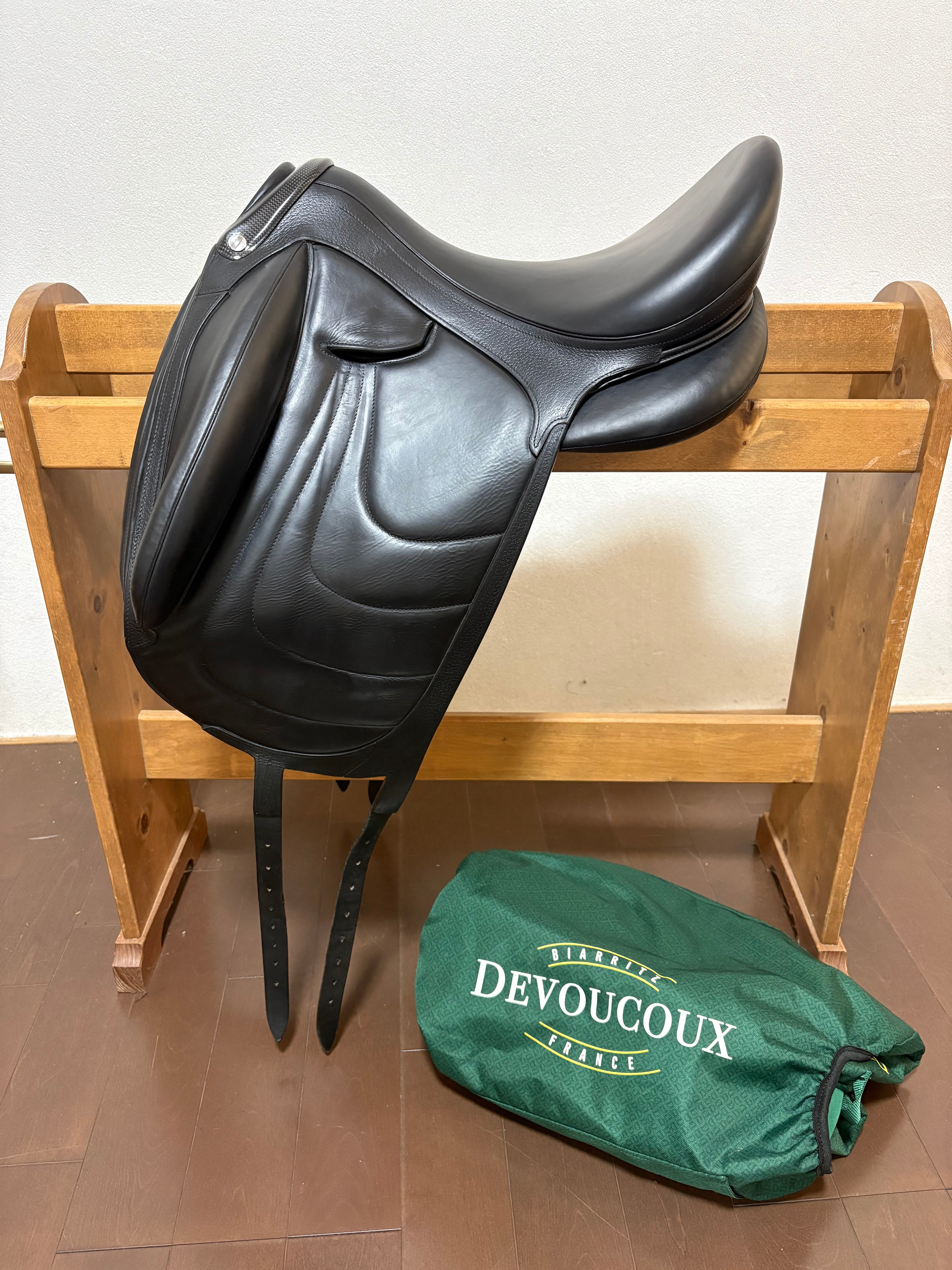 格安 馬具 アウトレット 中古鞍 乗馬用品 カケハムポニークラブ