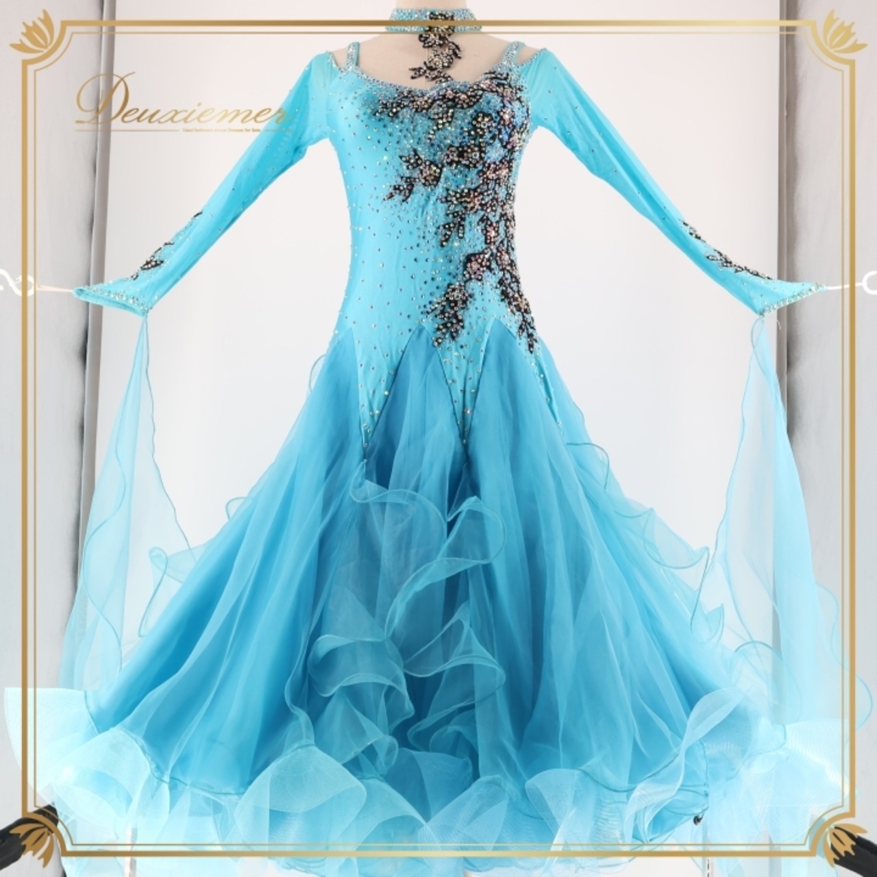 社交ダンス 衣装 スタンダードドレス ワンピース ドレス スタンダード フロート 水色 レース フリル ブラック 黒 デモ 競技 ダンス パーティ 発表会 ブルー系 ゴージャス 華やか デザイン フリルスカート 競技用 おしゃれ ステージ衣装 綺麗 優雅 ファッション ショー用 フロート