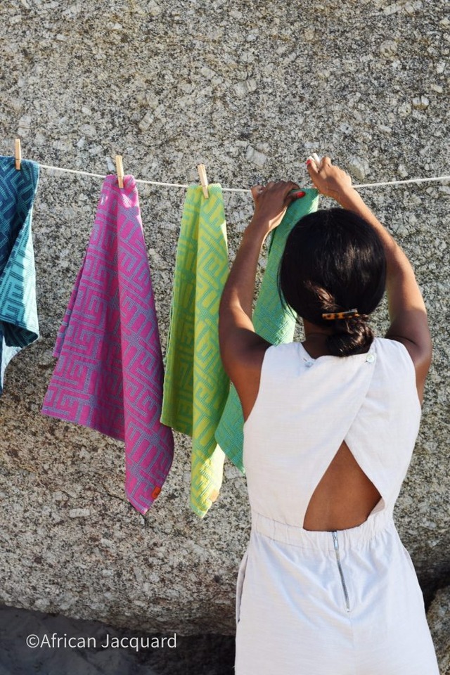 African Jacquard Kuba Handタオル