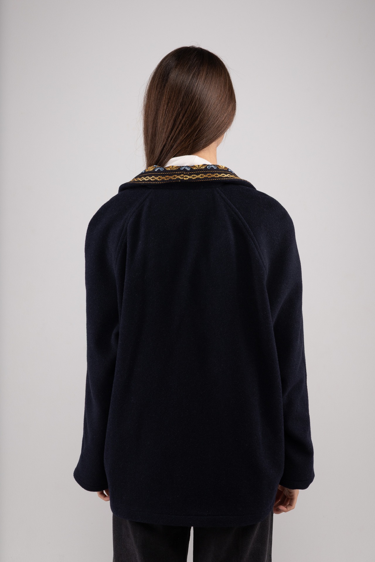 ウクライナ産プレミアムウール100%ジャケットコート（ウクライナ）平行縫い　シルク手刺繍 - 10