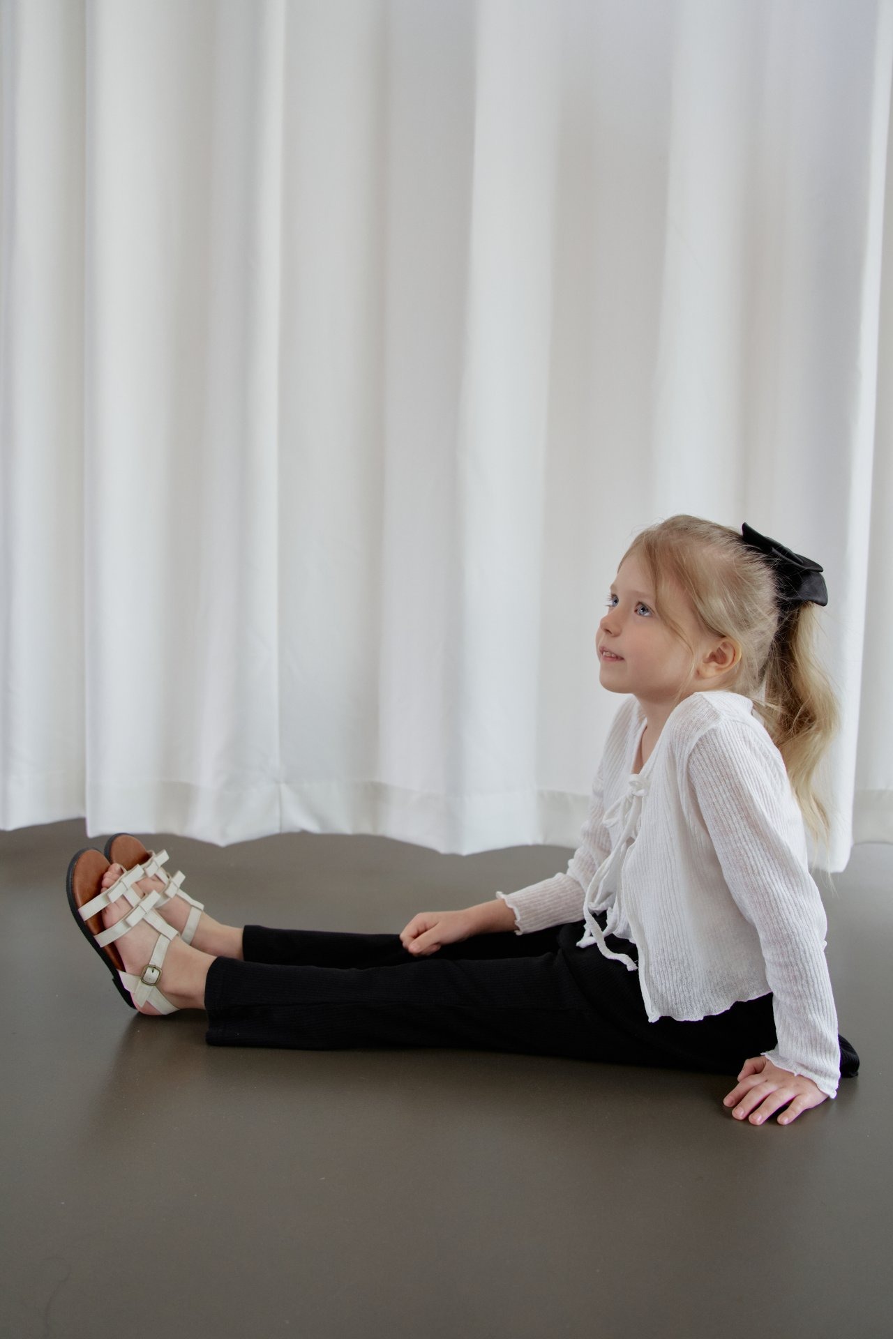 [MOMOANN] Chic Boots-cut Pants / [모모앤] 시크부츠컷