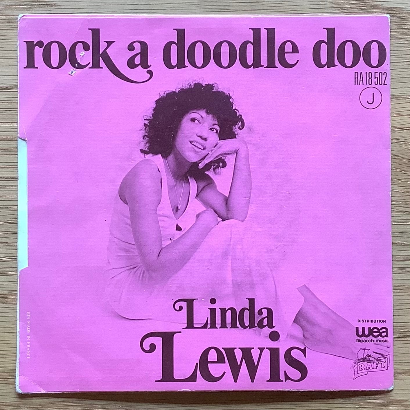 LINDA LEWIS / A: ROCK A DOODLE DOO / B: REACH FOR THE TRUTH