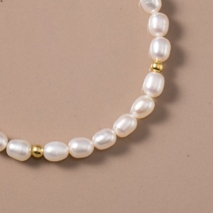 ストロベリークォーツと真珠のブレスレット - 華やかな輝きが魅力A019