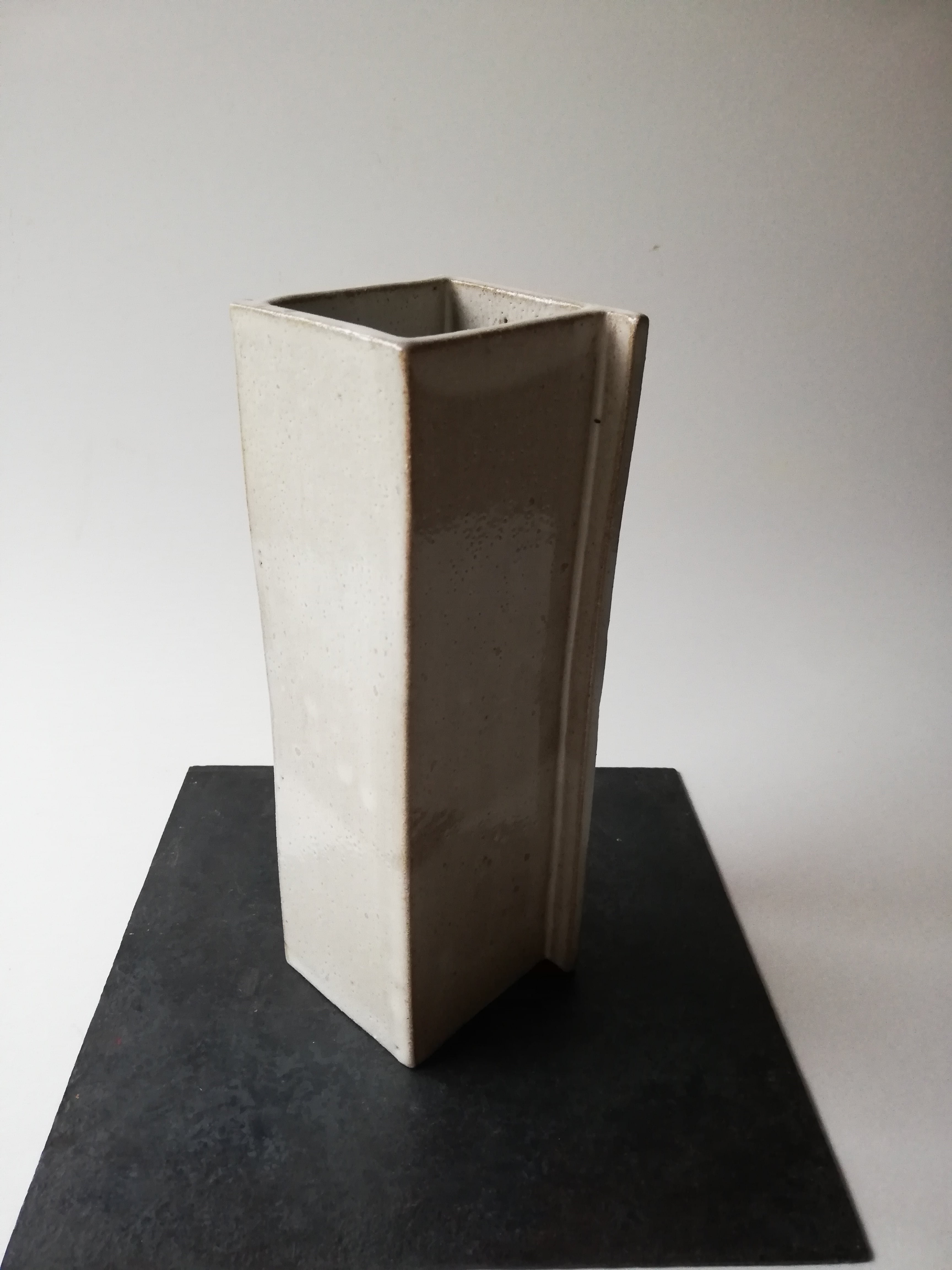 うのふ釉四角花入 | utuwanoyukue