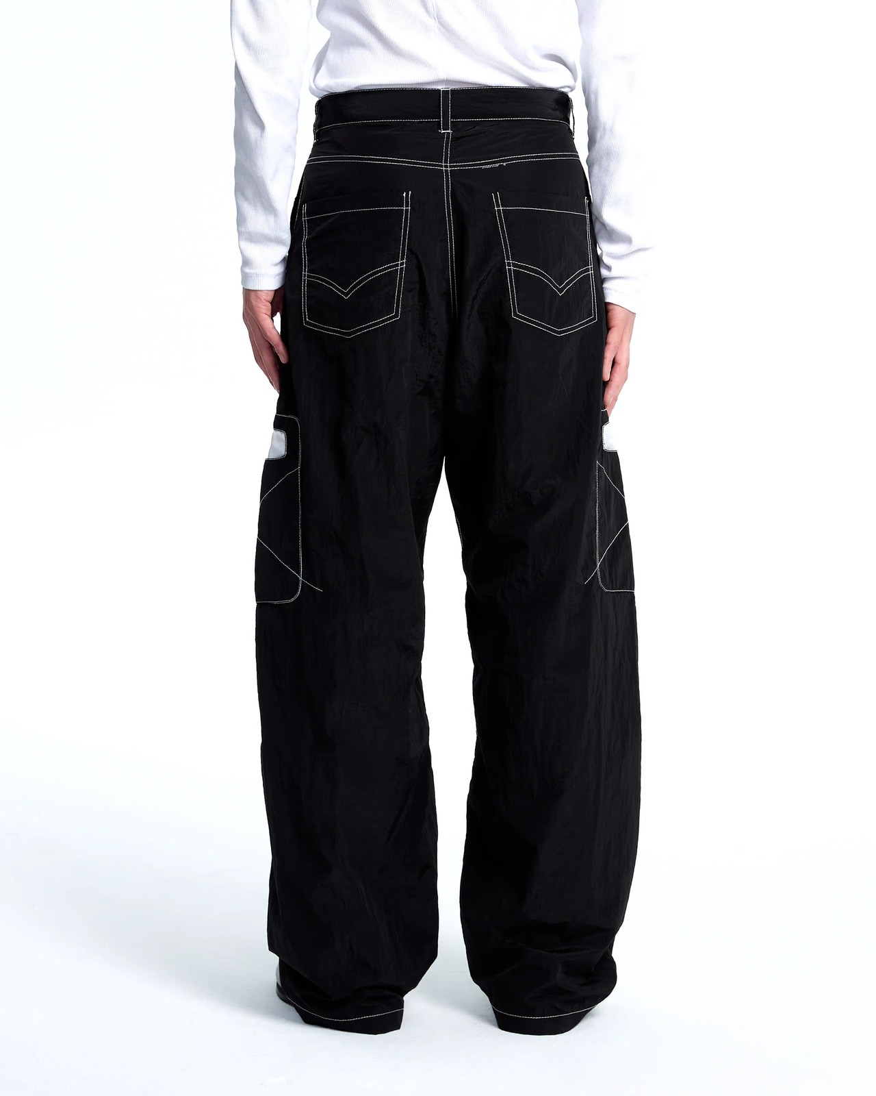 PLATEAU STUDIO / Draft nylon pants