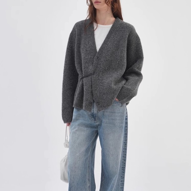 French V‑neck relaxed knit cardigan (SN318)