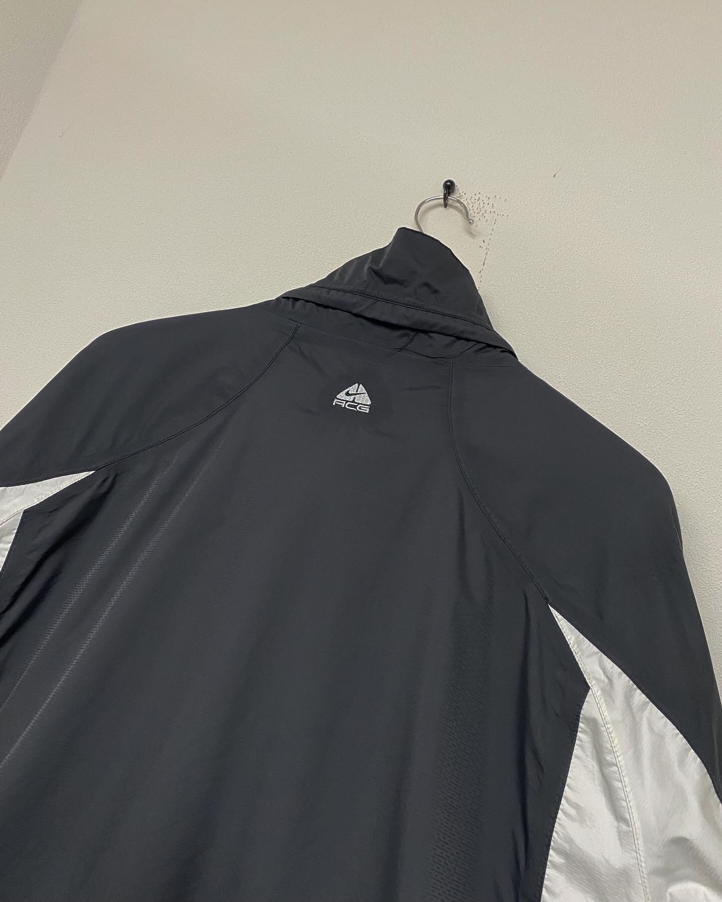 90s NIKE ACG Outer Layer 3 Nylon Shell Jacket/L-XL