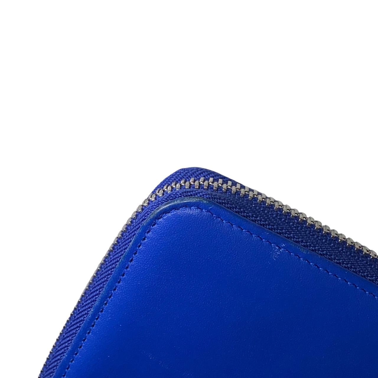MAISON MARTIN MARGIELA ⑪ blue leather round zip wallet