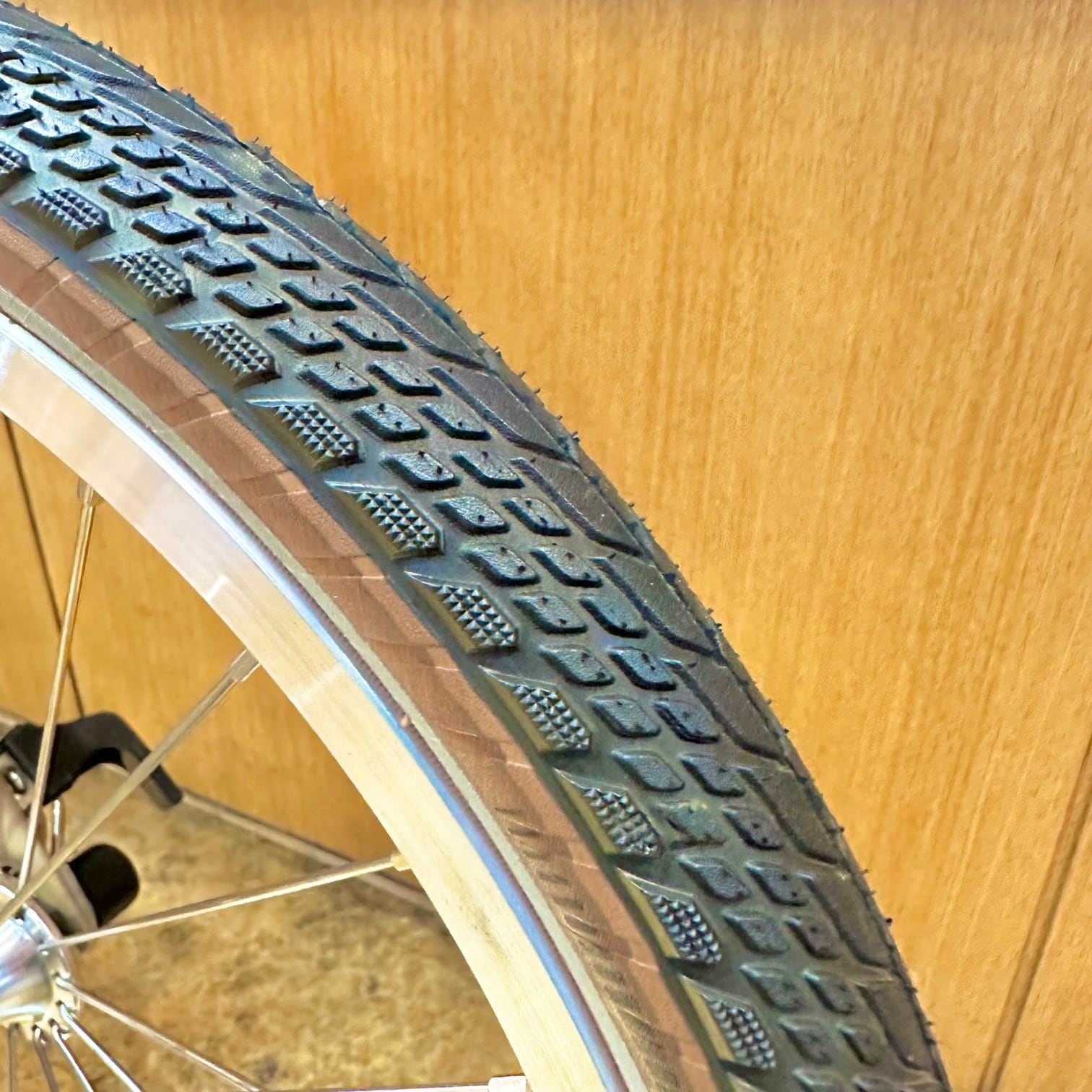 タイヤ 16×1-1/3(35-349) MARATHON ALMOTION | LORO ONLINE STORE