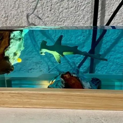 サメ＆クラゲ レジンランプ 手作り オーシャンライト 水中冒険装飾品 ベッドサイドランプ ギフト ボーイフレンド ガールフレンド