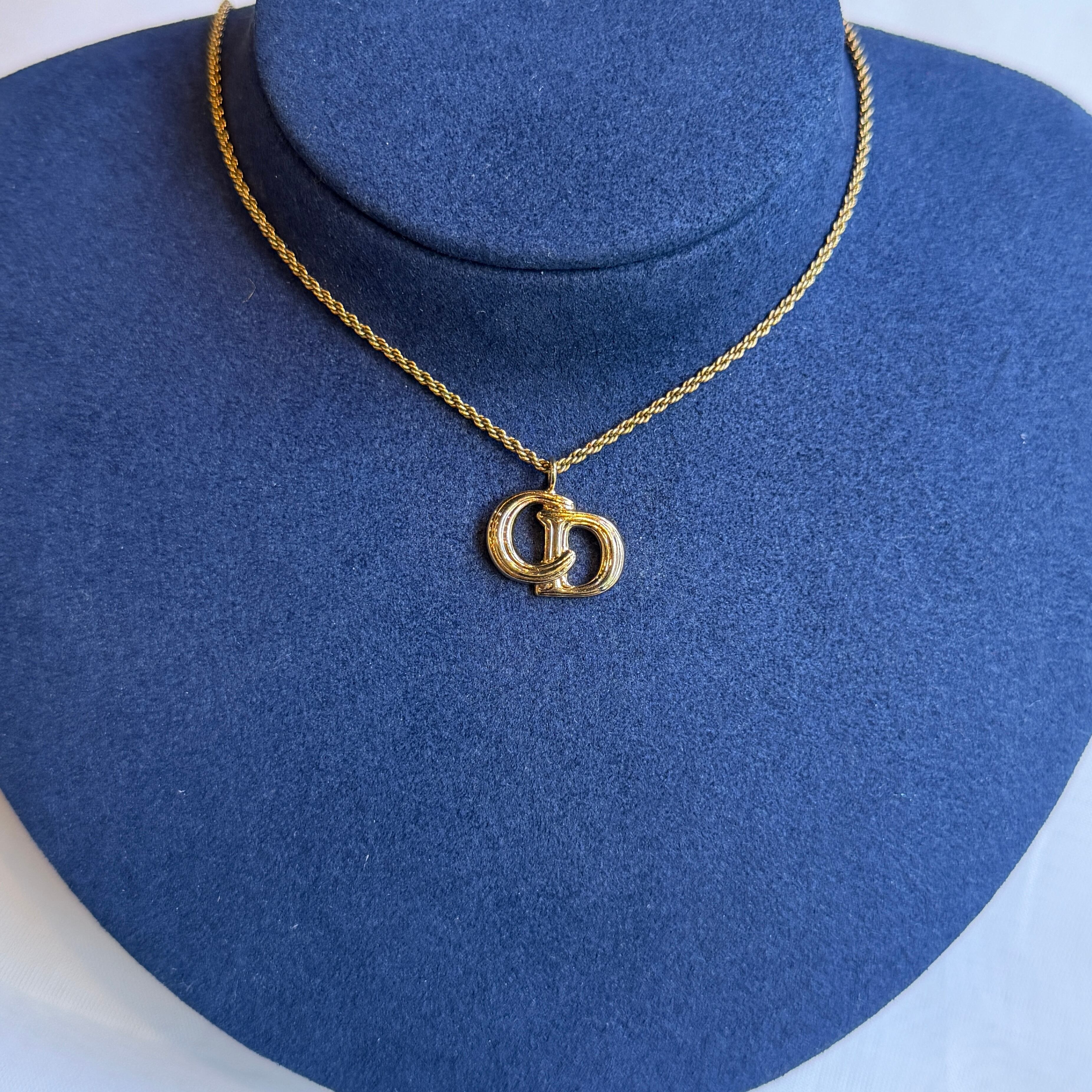 Christian Dior CD necklace | CHIMI VINTAGE