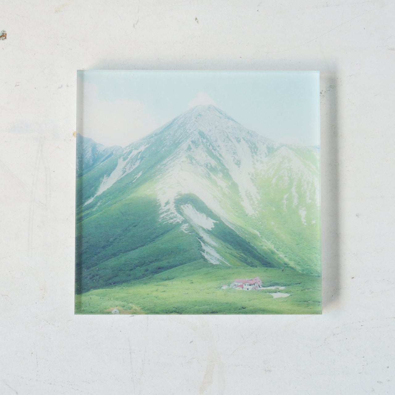 mt.souvenir】山の透けるアクリルパネル／鷲羽岳と三俣山荘（12×12cm