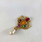 ペンダントトップ　ウンガロ　Ungaro 7色ガラスカボションとゴールドカラー　大粒パール 11acl65