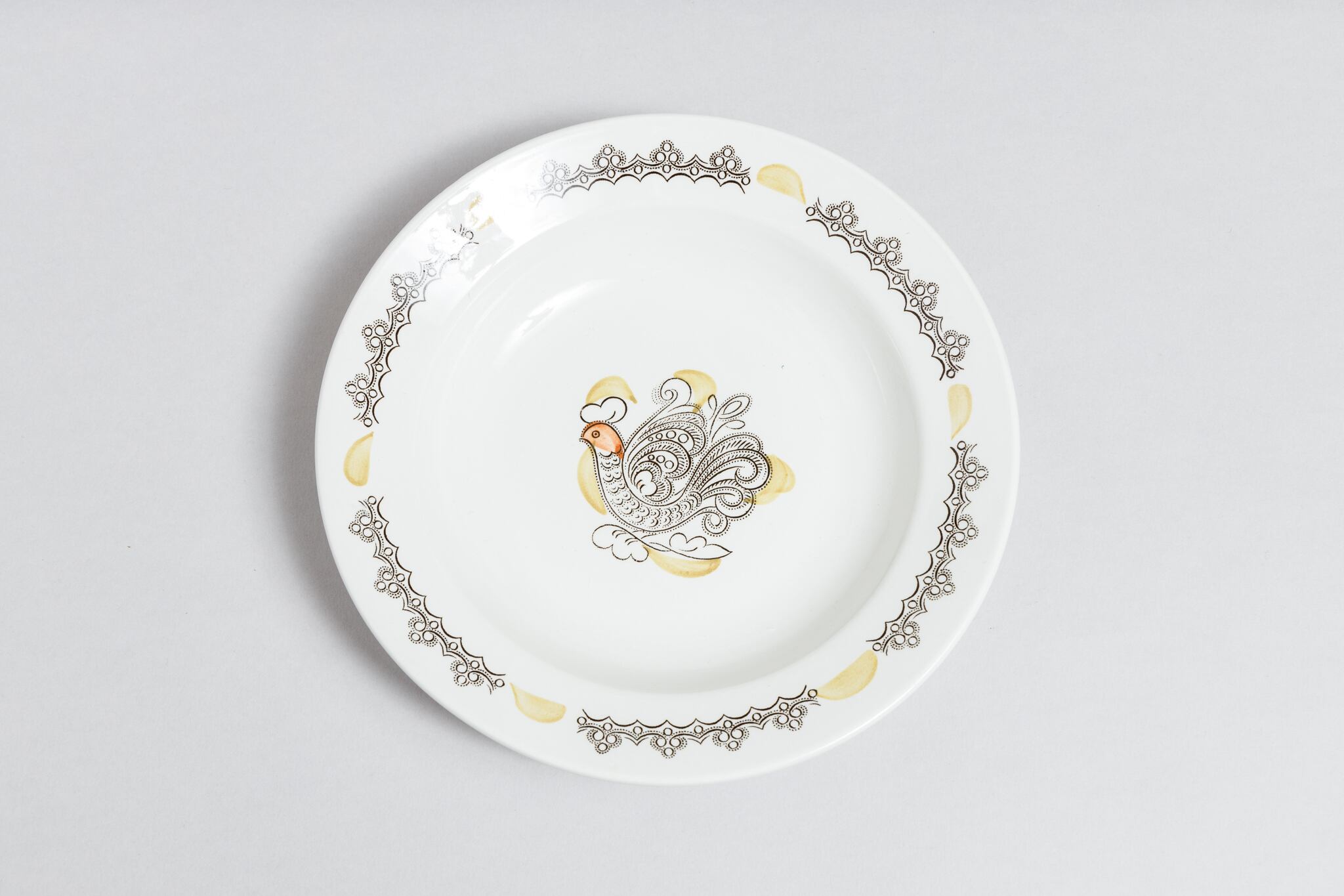 ヴィンテージ「火の鳥」柄スープ皿 コナコヴァ陶器工場 旧ソ連 0296