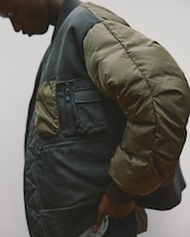【DAIWA PIER39】TECH REVERSIBLE MA-1 DOWN JACKET