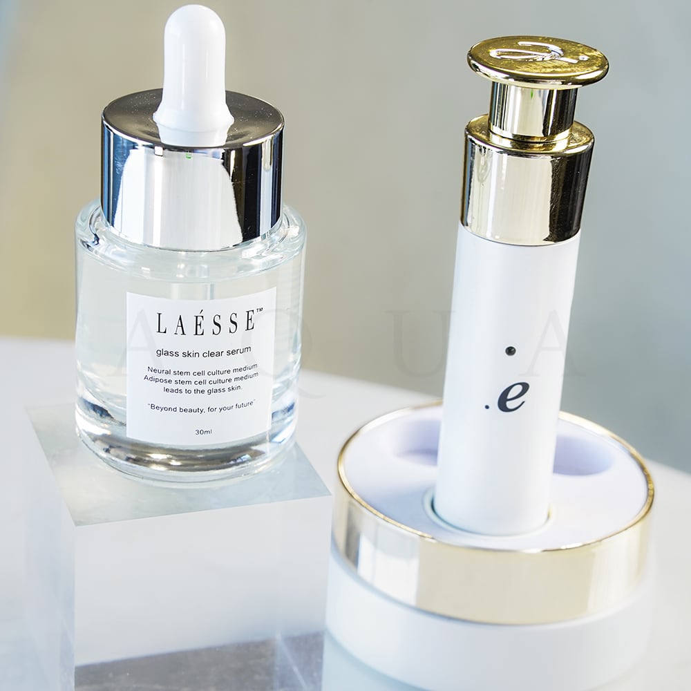 LAÉSSE .e Radiance(ラエッセ ドットイーラディアンス)目元美顔器