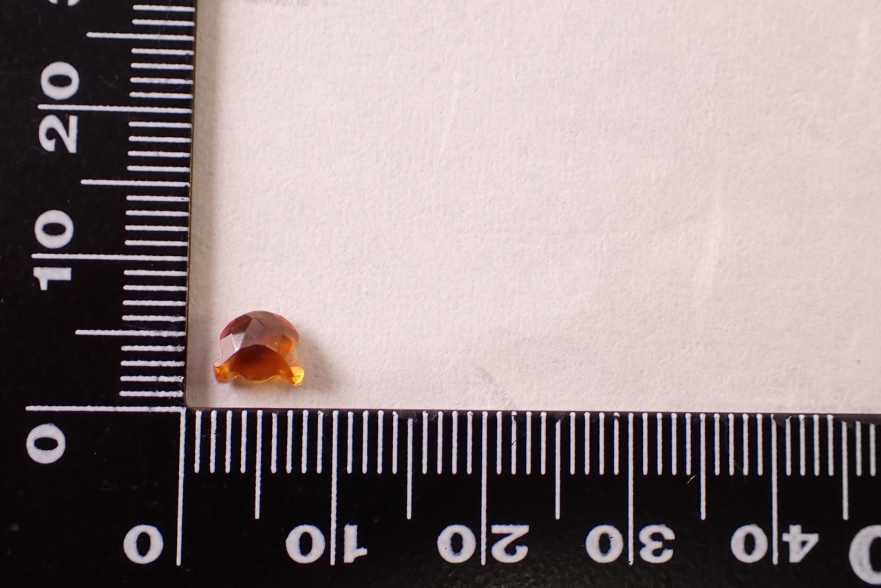 ヘソナイト(猫カット)　0.88ct　[D11‐584]