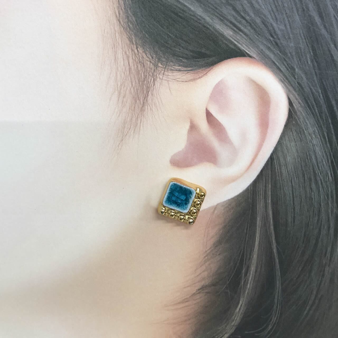 美濃焼タイルのピアス レトロ ターコイズ・コバルト | Rikuri Style