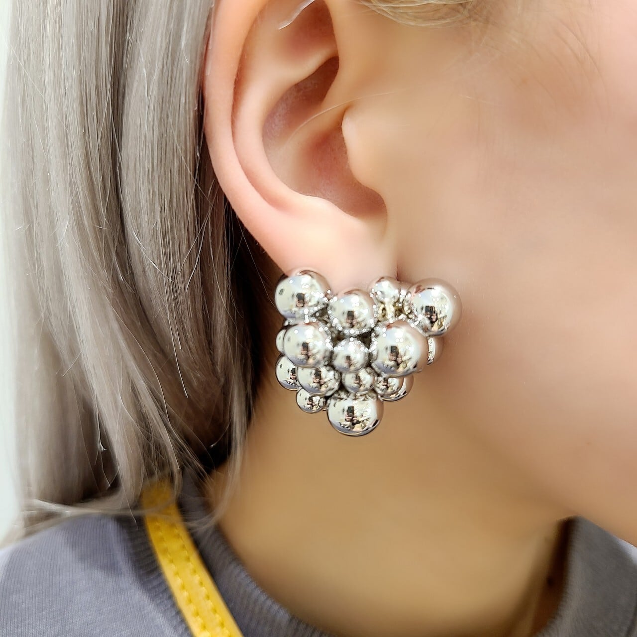 ピアス〉メタル ボール ボリューム ピアス P-0472 | noakes VINTAGE ピアス〉メタル ボール ボリューム ピアス P-0472 | noakes VINTAGE