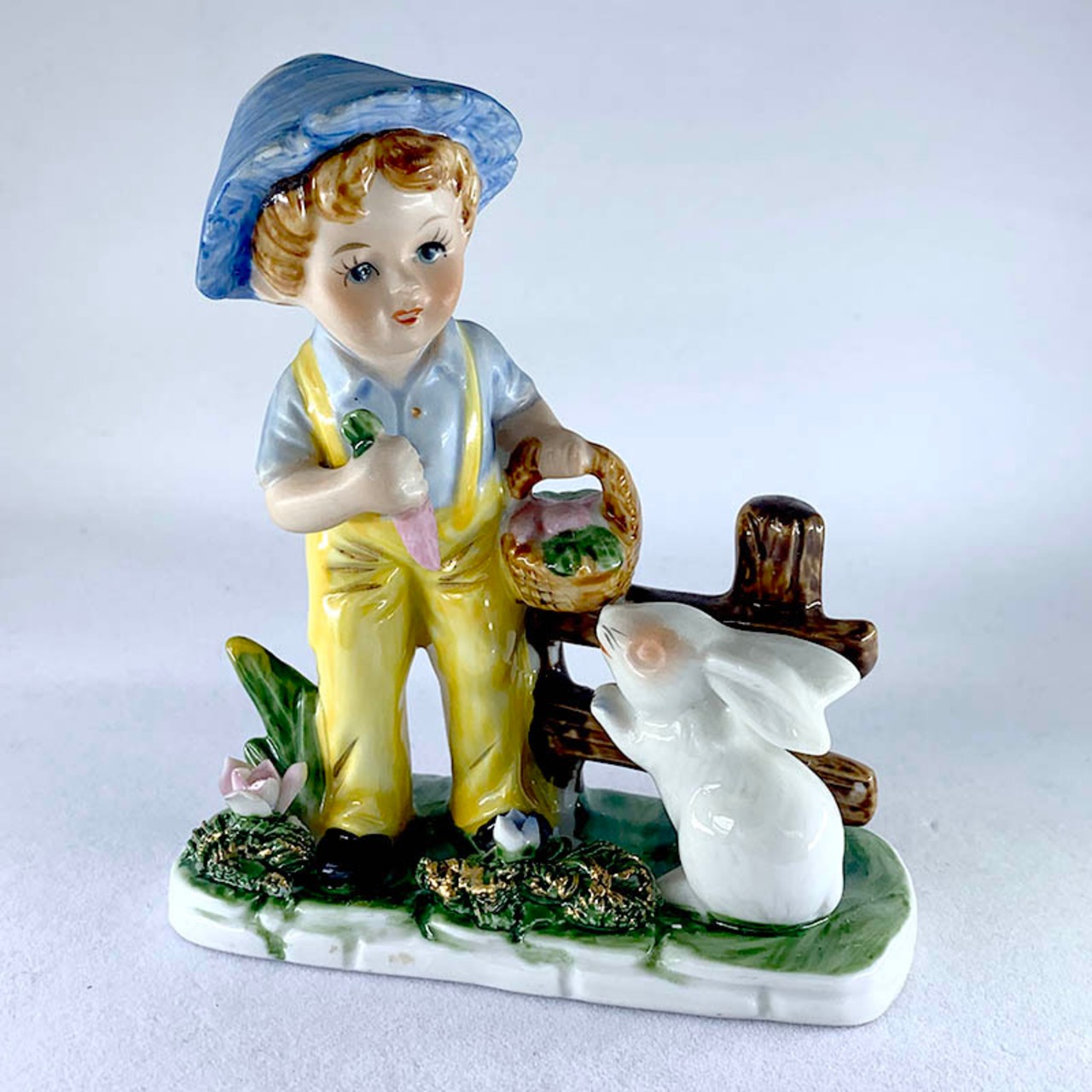 置物　陶器人形　少年とうさぎ 12otca18