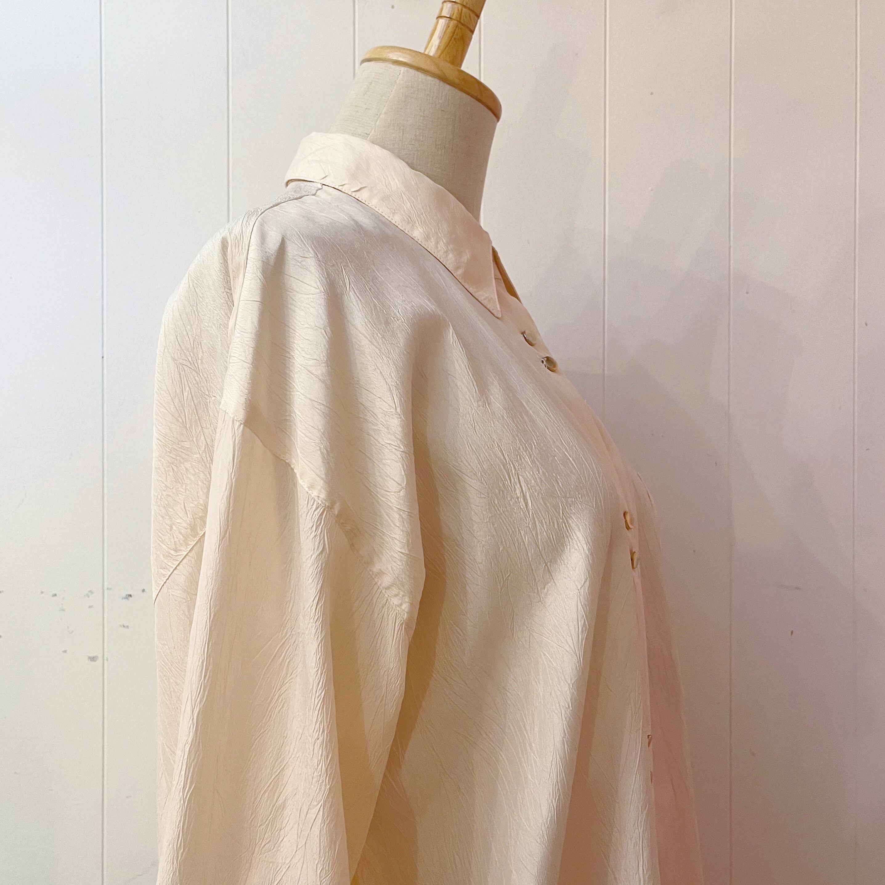 pocket watch crepe blouse